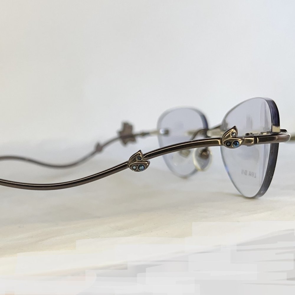 Brand-new Judith Lieber Jeweled Titanium Eyeglasses Handmade in Japan